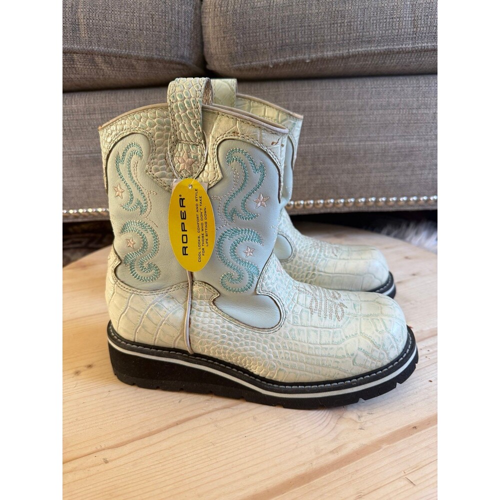 Roper Women's Cream Embossed Western Boots